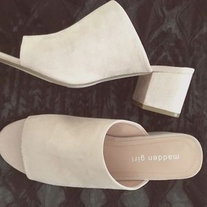Madden Girl Lorna Mules Size 9.0, Rose Micro, New
